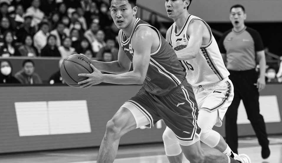 Ahmet Kandemir sang Kuwait: hợp đồng hết hạn ở Karşıyaka và suất dự FIBA WASL đầu tiên của Al Qadsia